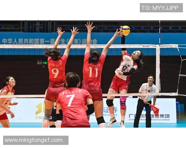 李秀英专访：从排球新星到传奇教练的奋斗与荣耀之路