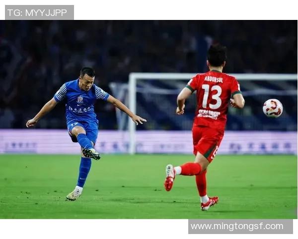 上海申花足球队队员风采展现与球队未来发展展望