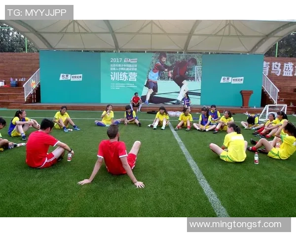 潇湘溪苑足球教练团队全力打造青少年足球训练新模式